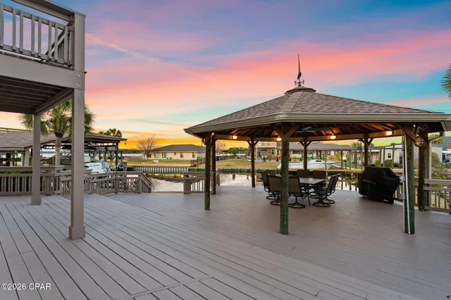 $1,375,000 | 1004 Sunset Lane, Lynn Haven, FL 32444