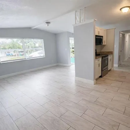 $1,795 | 8714 North Linda Court, Tampa, FL 33604