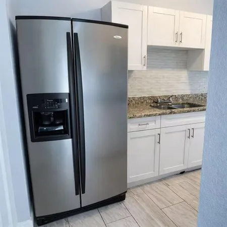 $1,795 | 8714 North Linda Court, Tampa, FL 33604