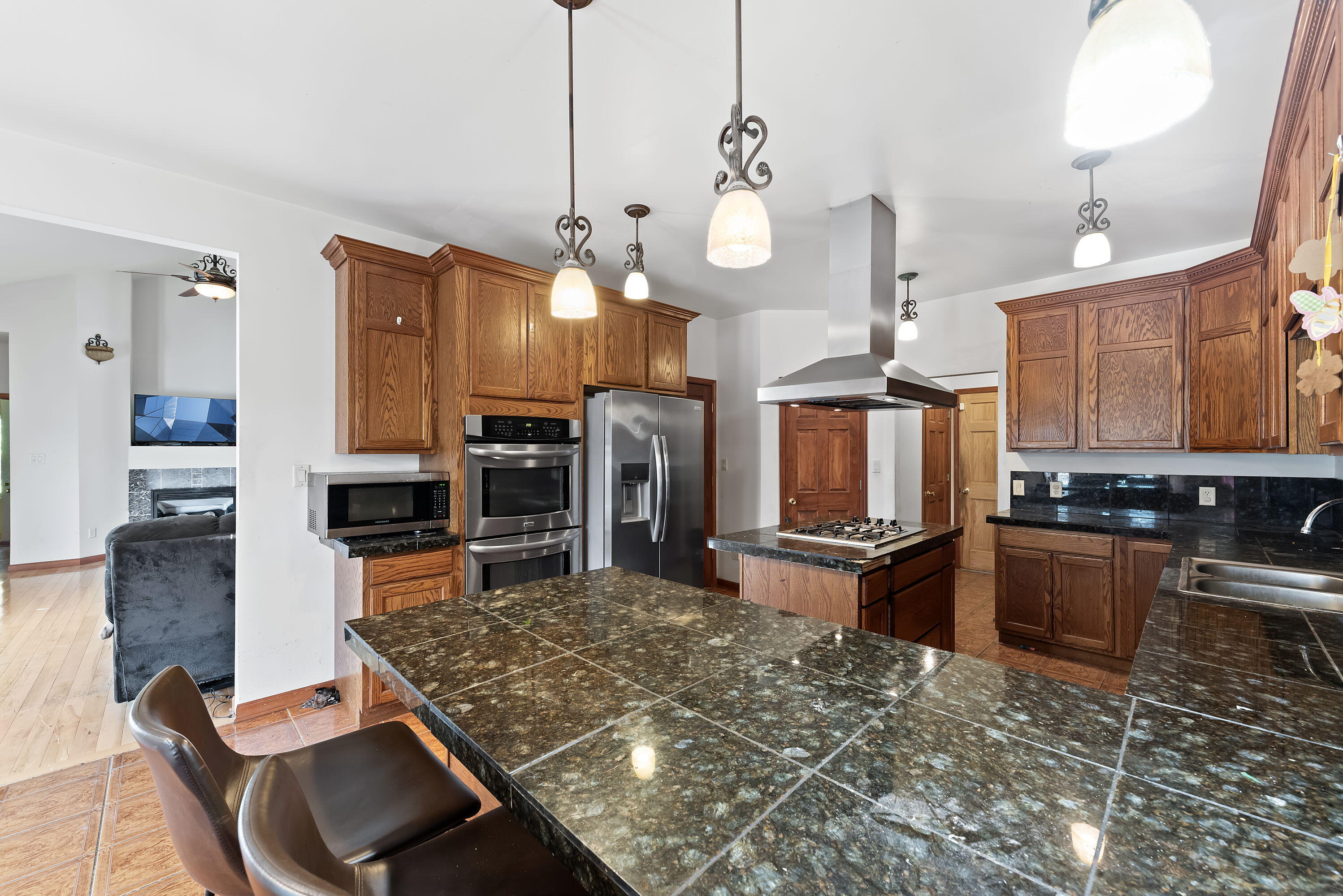 2166 Johnson Street Gary, IN 46407 - Photo 11 of 30 2996x2000