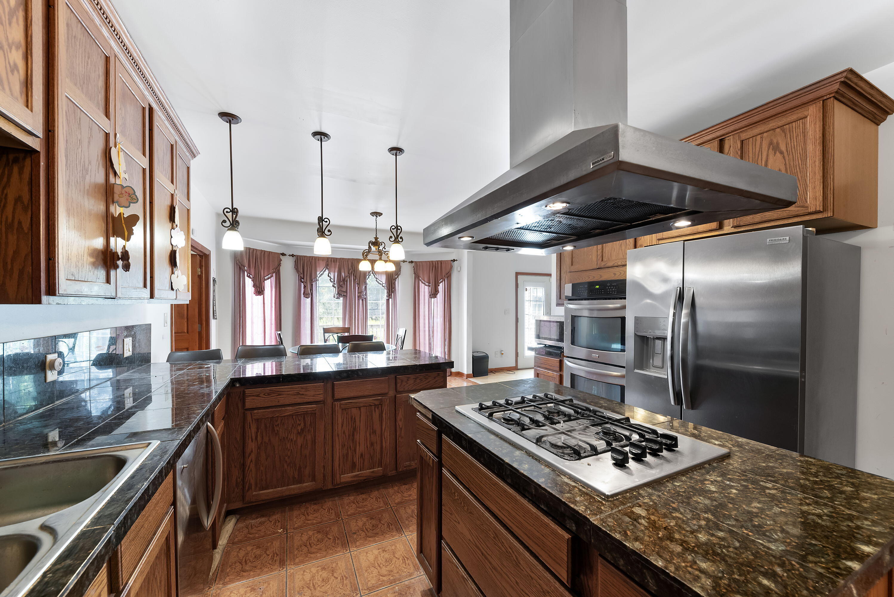 2166 Johnson Street Gary, IN 46407 - Photo 15 of 30 2996x2000