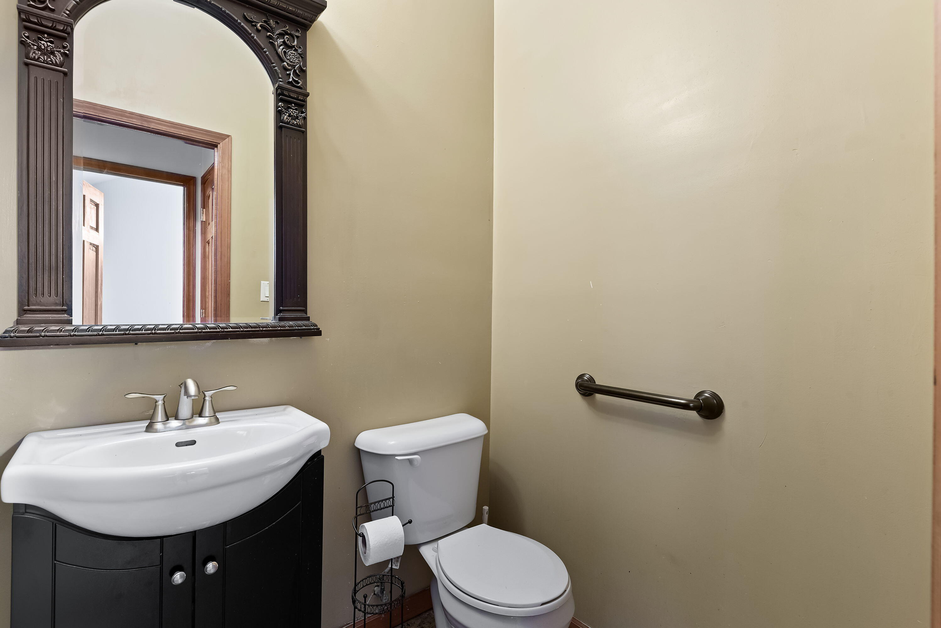 2166 Johnson Street Gary, IN 46407 - Photo 16 of 30 2996x2000