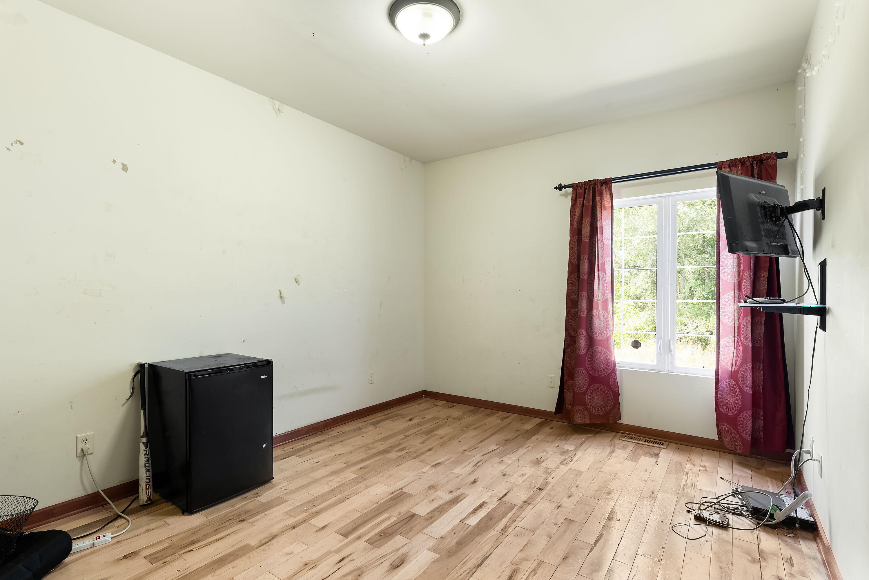 2166 Johnson Street Gary, IN 46407 - Photo 18 of 30 2997x2000