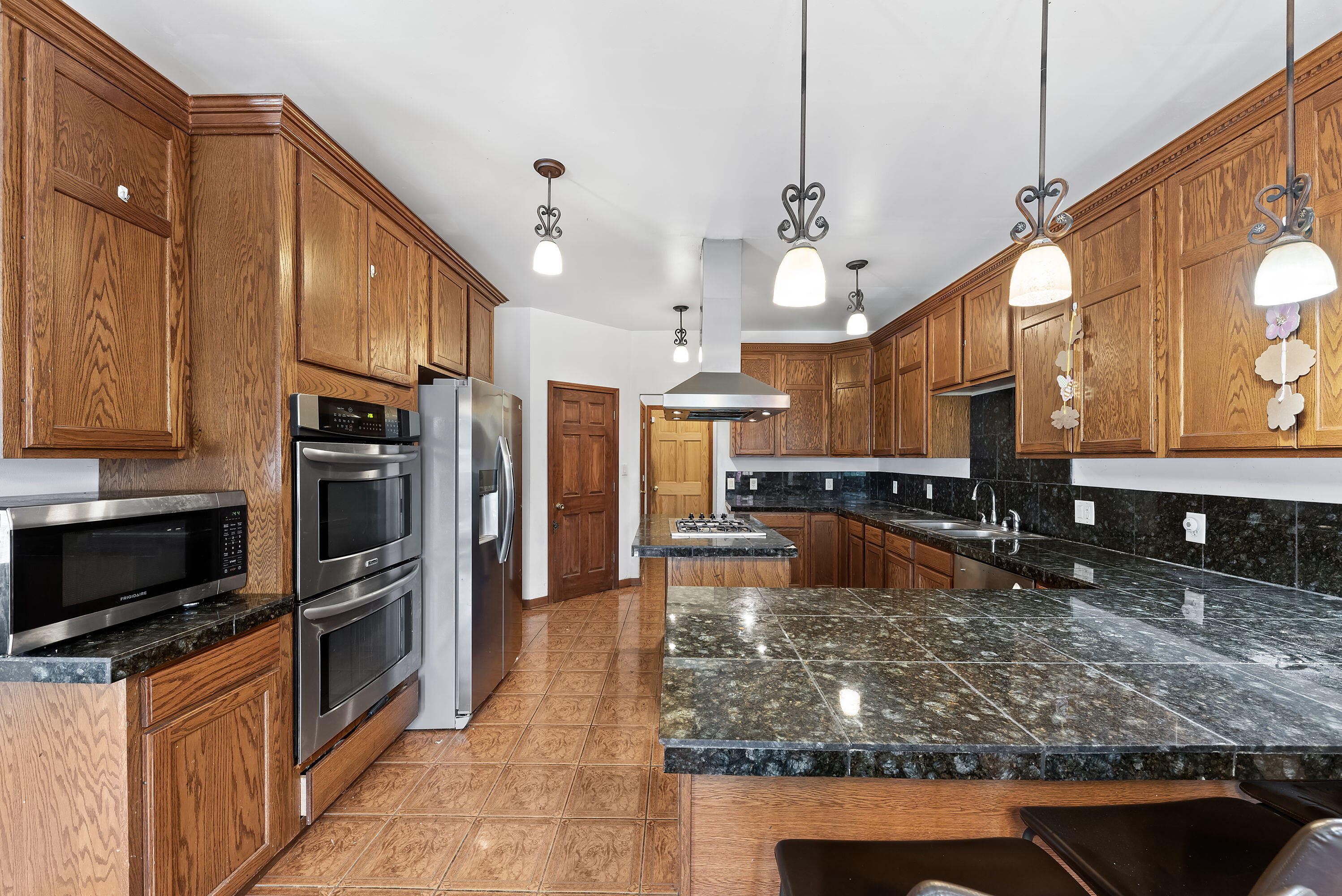 2166 Johnson Street Gary, IN 46407 - Photo 8 of 30 2996x2000