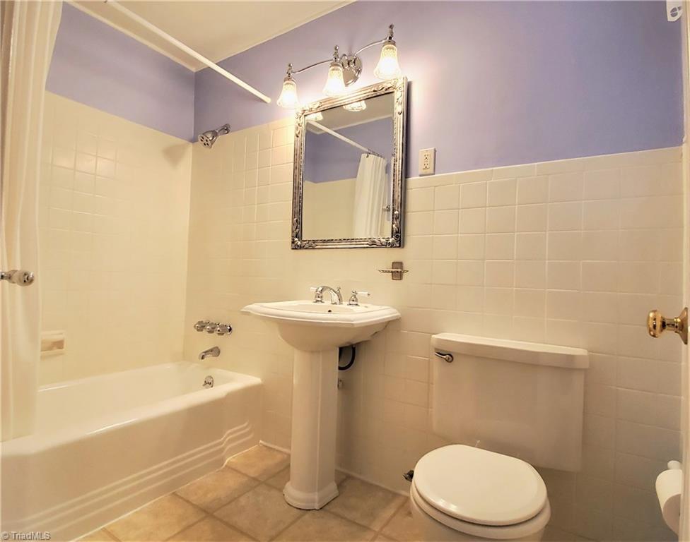 3358 Nottingham Road Winston-Salem, NC 27104 - Photo 14 of 29 Master Bathroom