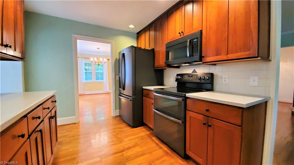 Kitchen 2