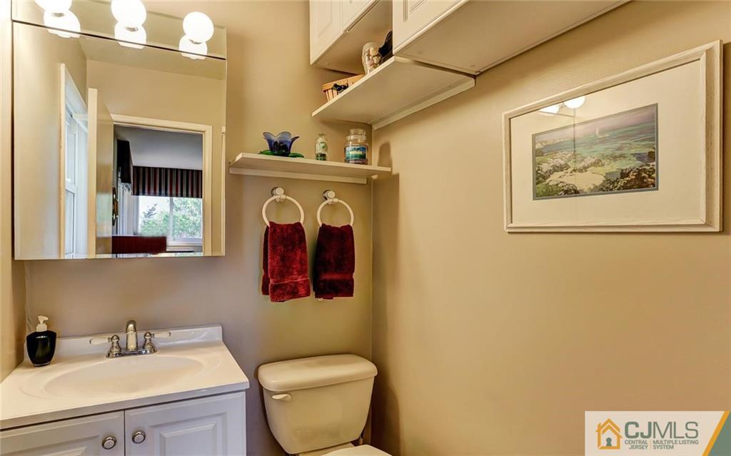 14 Wheeler Road Kendall Park, NJ 08824 - Photo 19 of 21 Gallery Image 19