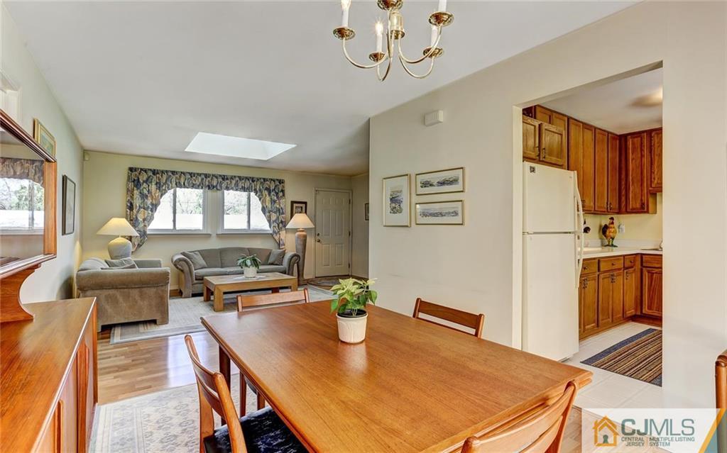 14 Wheeler Road Kendall Park, NJ 08824 - Photo 4 of 21 Gallery Image 4