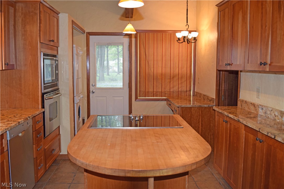 2 Nepahwin Road Timberlake, OH 44095 - Photo 6 of 24 Gallery Image 6
