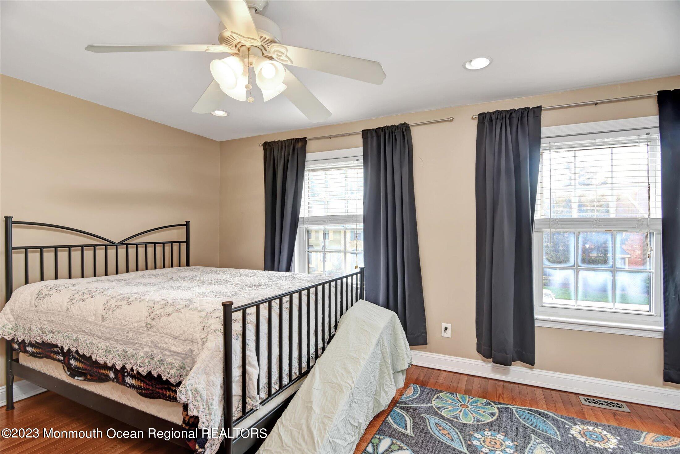 32 Balmoral Court Aberdeen, NJ 07747 - Photo 13 of 26 17-Master Bedroom