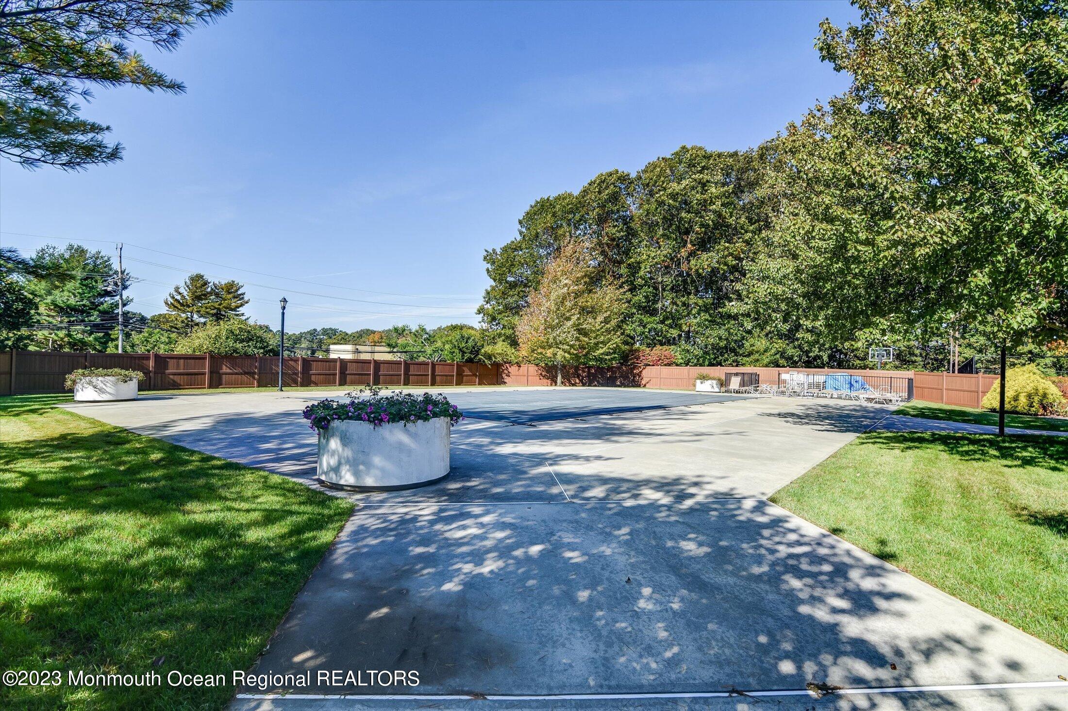 32 Balmoral Court Aberdeen, NJ 07747 - Photo 24 of 26 31-Wyndham