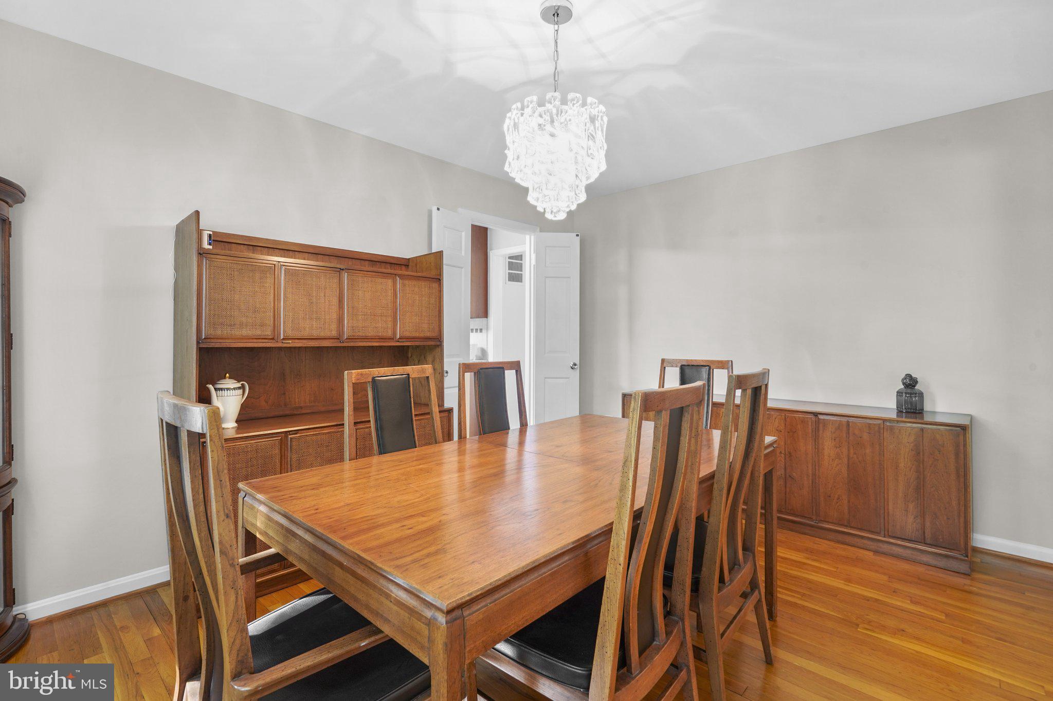 13800 Turnmore Road Silver Spring, MD 20906 - Photo 7 of 39 Dining Room