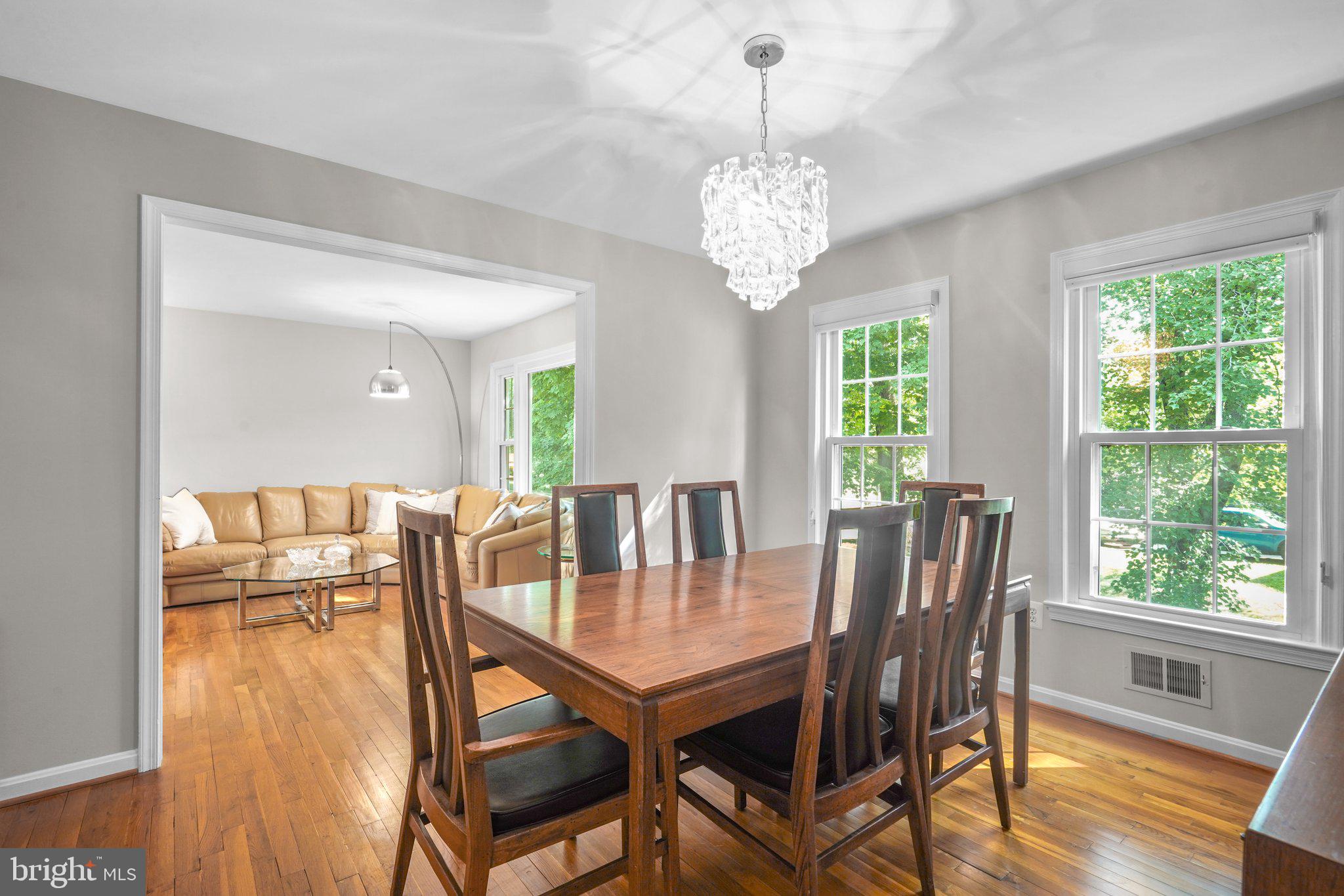 13800 Turnmore Road Silver Spring, MD 20906 - Photo 8 of 39 Dining Room