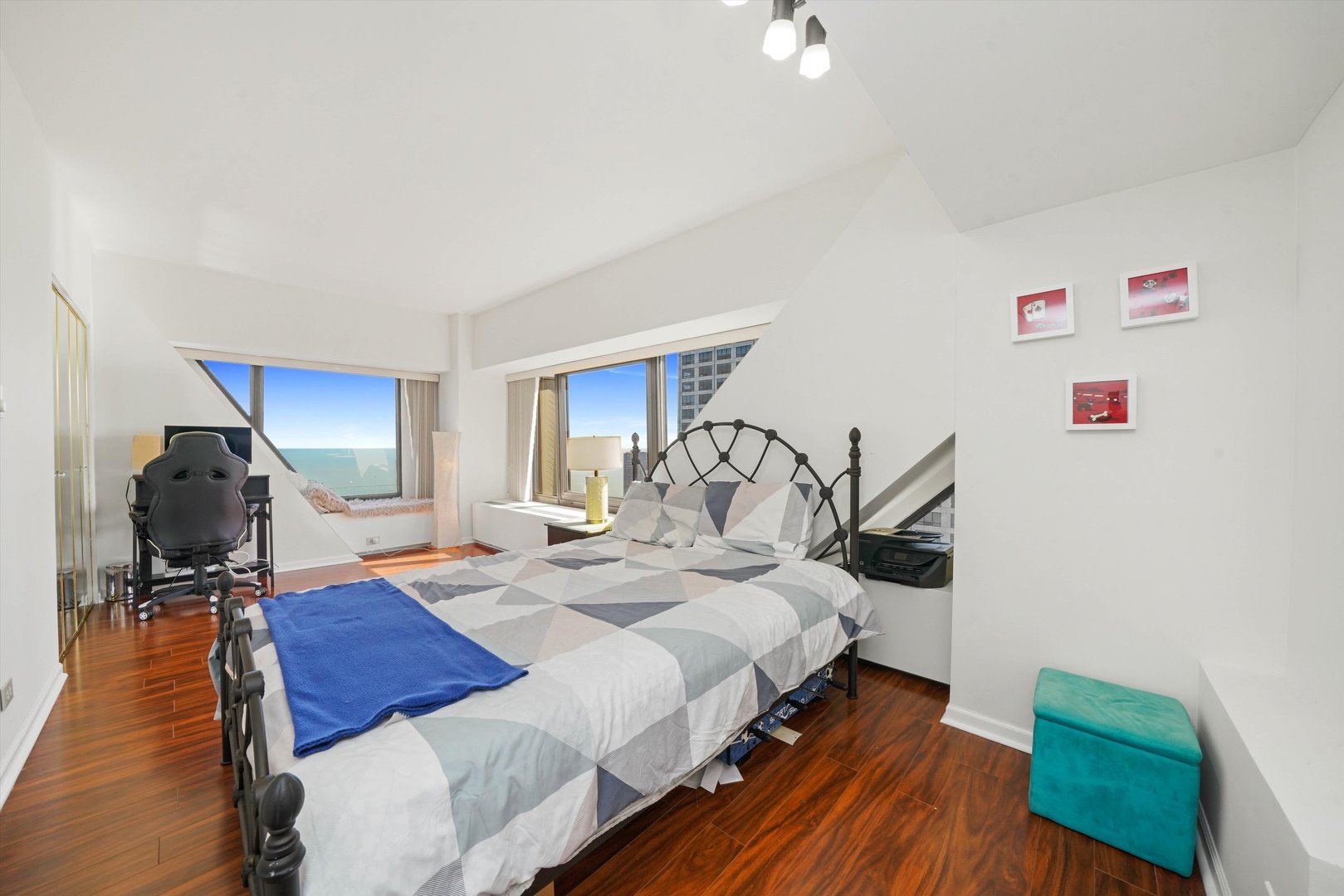 175 East Delaware Place, Unit 5712 Chicago, IL 60611 - Photo 19 of 41