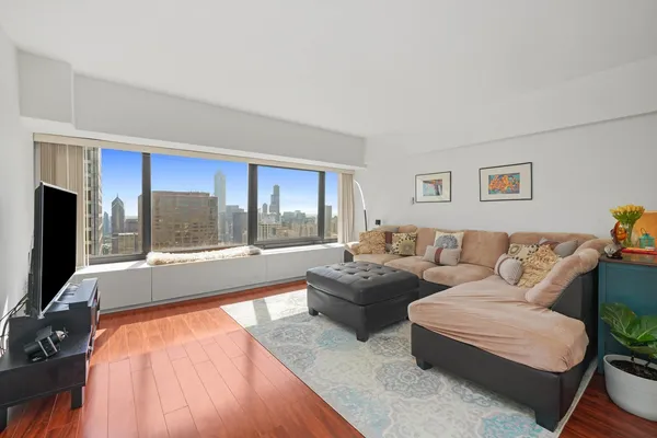 $3,700 | 175 East Delaware Place, Unit 5712, Chicago, IL 60611