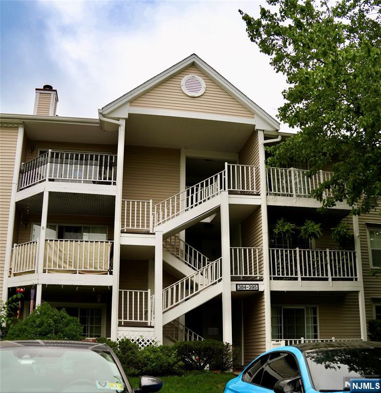 388 Poets Way Mahwah, NJ 07430 - Photo 1 of 30