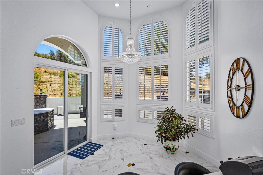 39625 County Line Road Beaumont, CA 92223 - Photo 19 of 54 Dining nook area