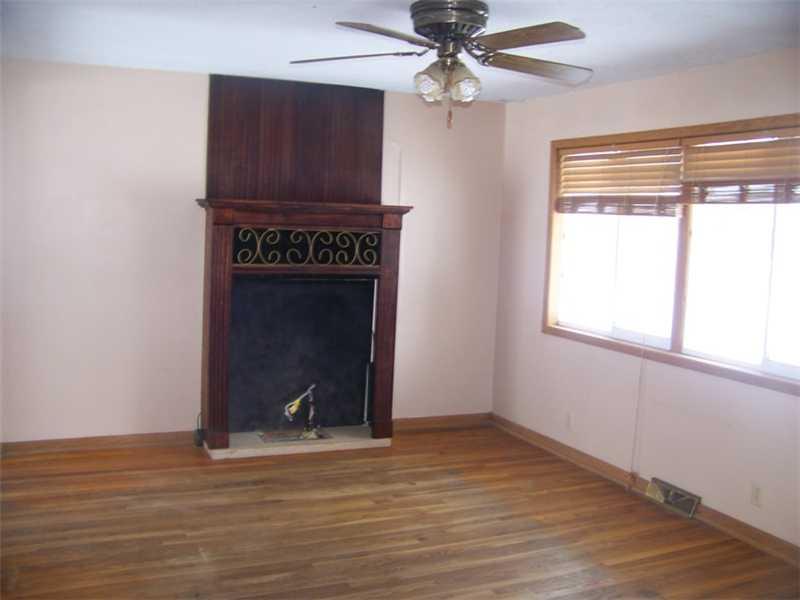 1528 Fry Road Greenwood, IN 46142 - Photo 3 of 6 Gallery Image 3