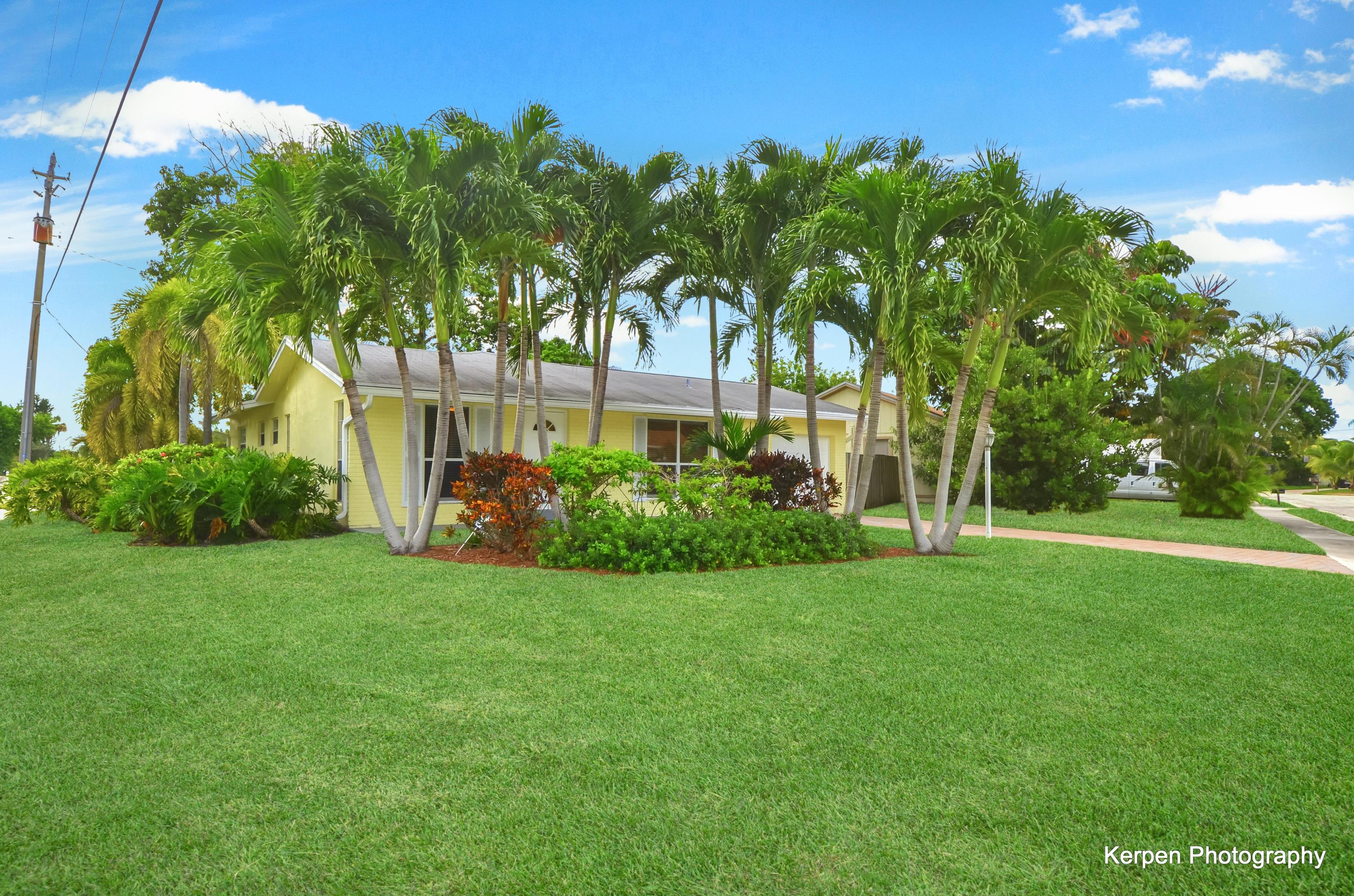 22219 Southwest 63rd Avenue Boca Raton, FL 33428 - Photo 2 of 20 4-13-DSC_6366