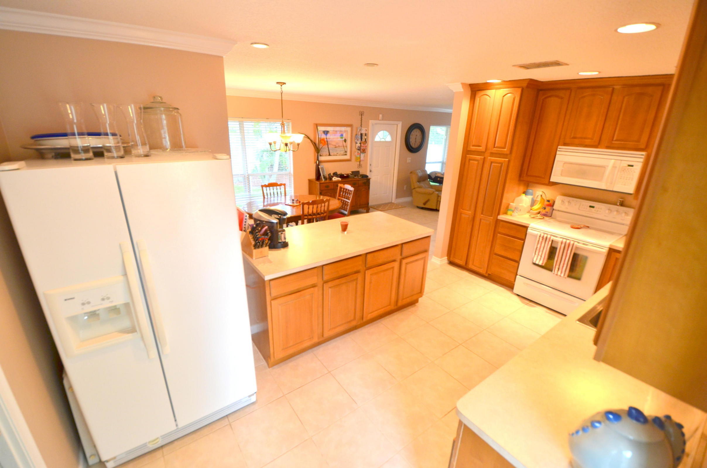 22219 Southwest 63rd Avenue Boca Raton, FL 33428 - Photo 10 of 20 7