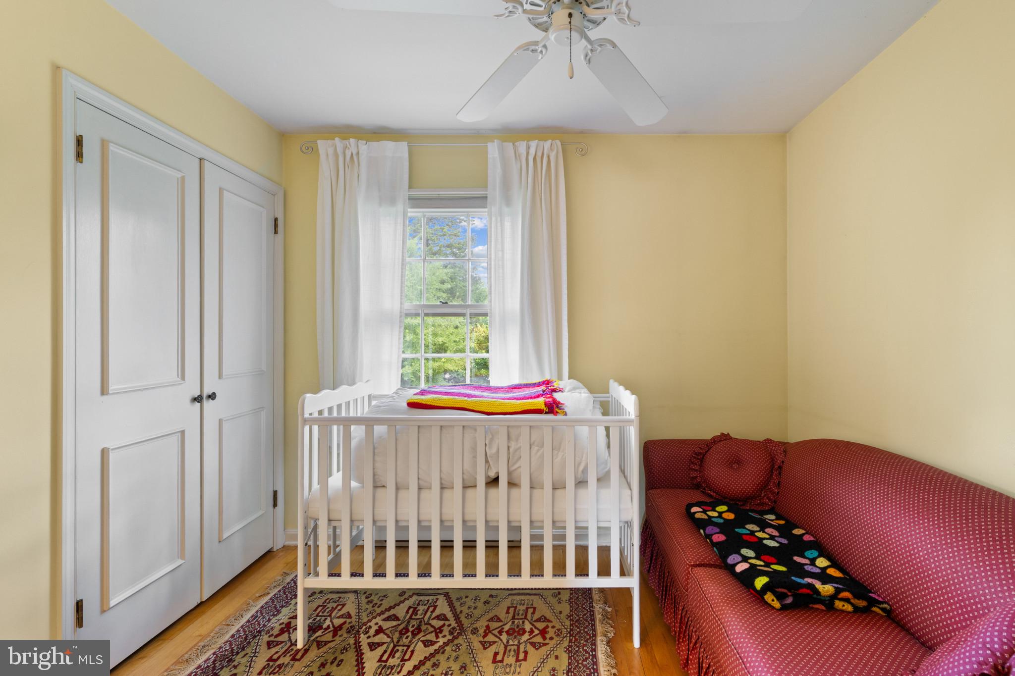 1552 Widows Mite Road Edgewater, MD 21037 - Photo 20 of 51 Upper level bedroom 1