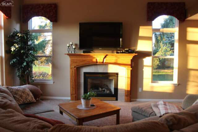 6380 Woodbrook Road Linden, MI 48451 - Photo 6 of 40 20452877-5.JPG