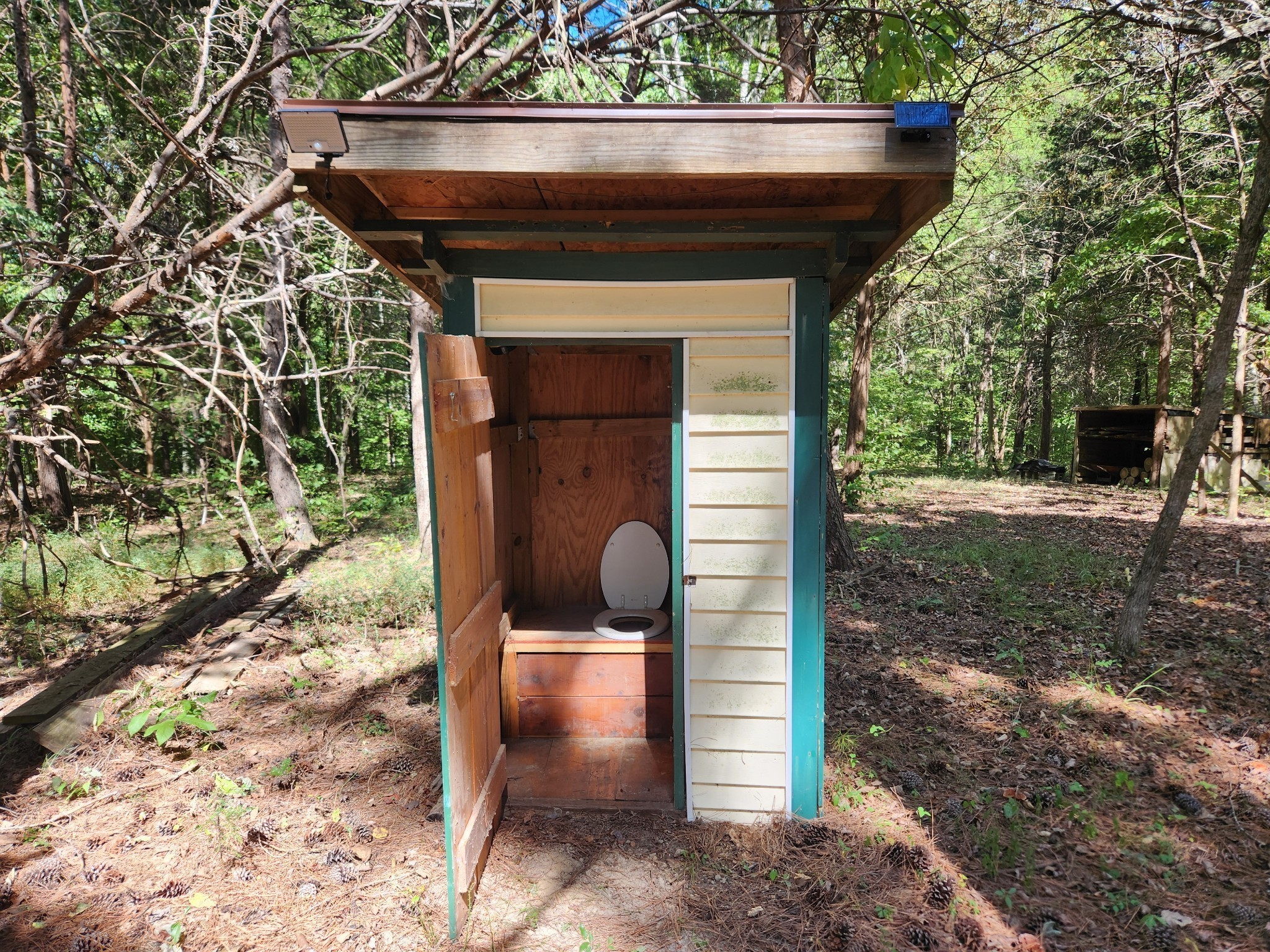 138 Vaughn Road Charlotte, TN 37036 - Photo 16 of 22 a view of outdoor space and yard