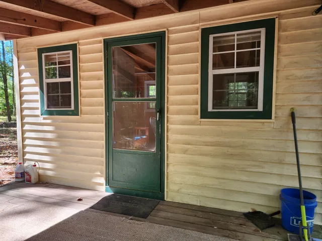 a view of entrance door of the house