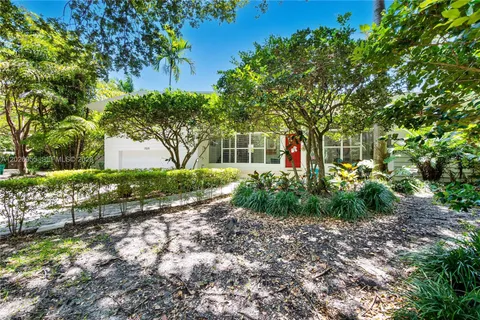 $3,950,000 | 3520 St Gaudens Court, Miami, FL 33133