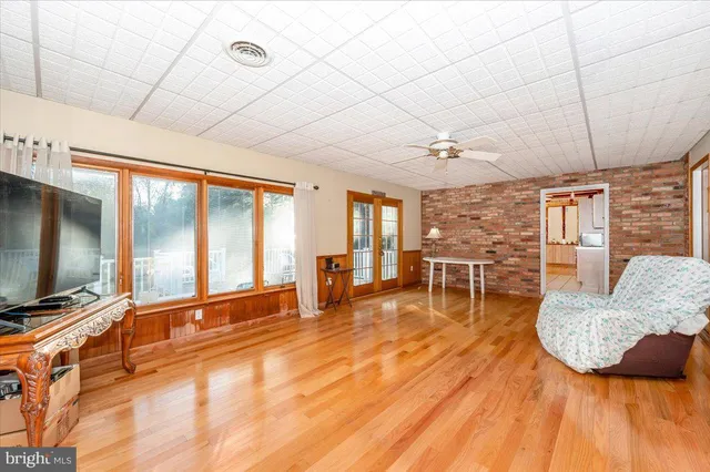 $392,500 | 16627 Kendle Road, Williamsport, MD 21795