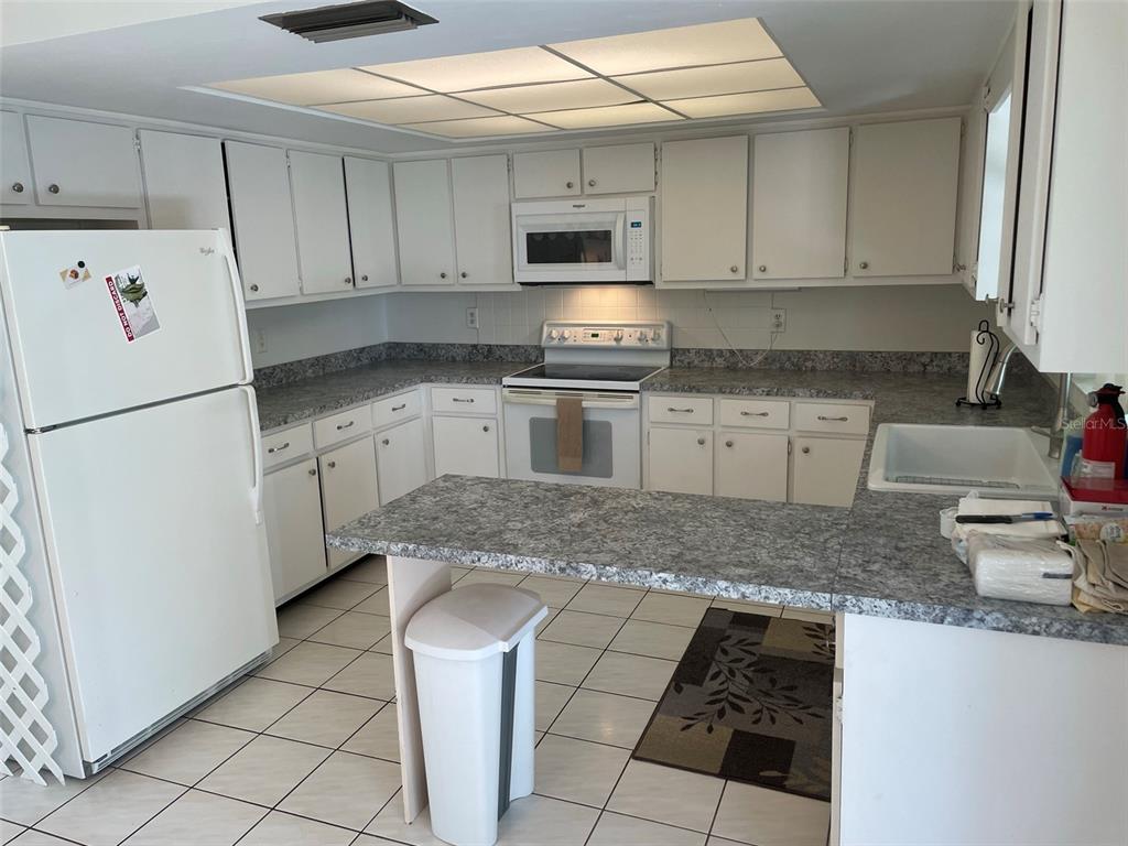 434 Marlin Road Venice, FL 34293 - Photo 3 of 19 Gallery Image 3