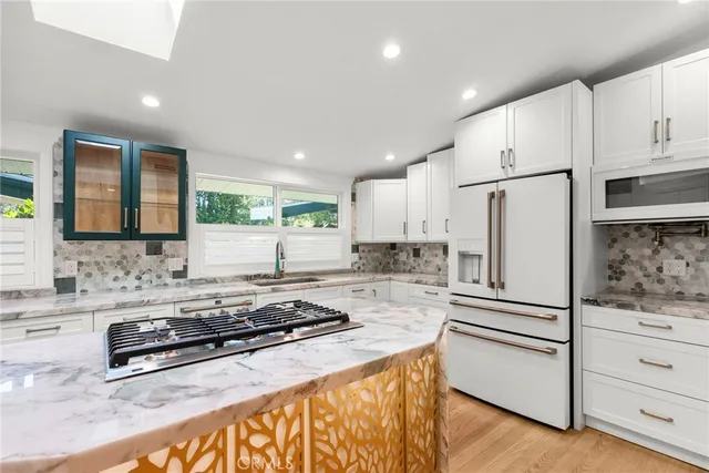 $1,899,000 | 6022 Elba Place, Woodland Hills, CA 91367