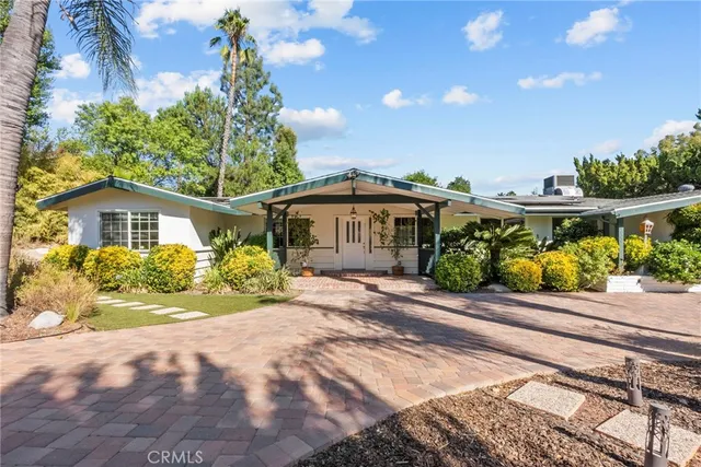 $1,899,000 | 6022 Elba Place, Woodland Hills, CA 91367