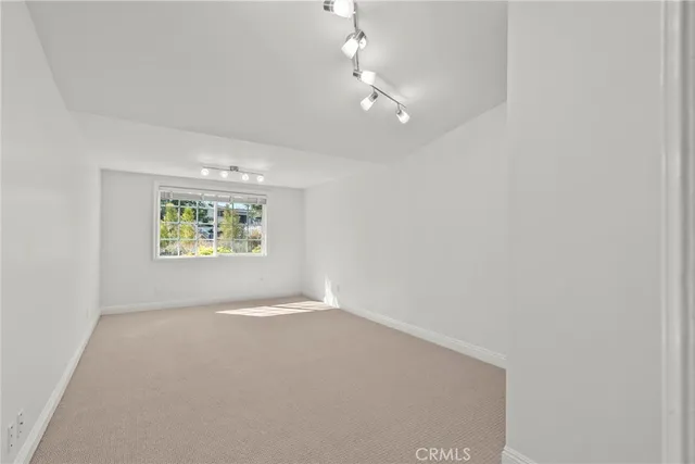 $1,899,000 | 6022 Elba Place, Woodland Hills, CA 91367