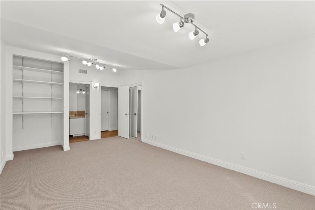 6022 Elba Place Woodland Hills, CA 91367 - Photo 26 of 59