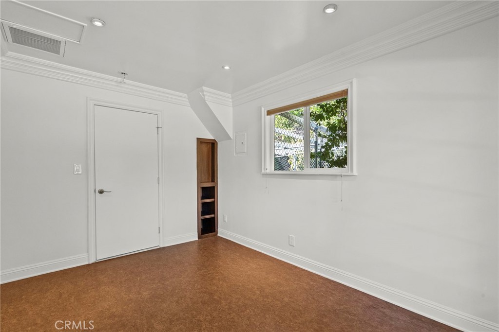 6022 Elba Place Woodland Hills, CA 91367 - Photo 32 of 59