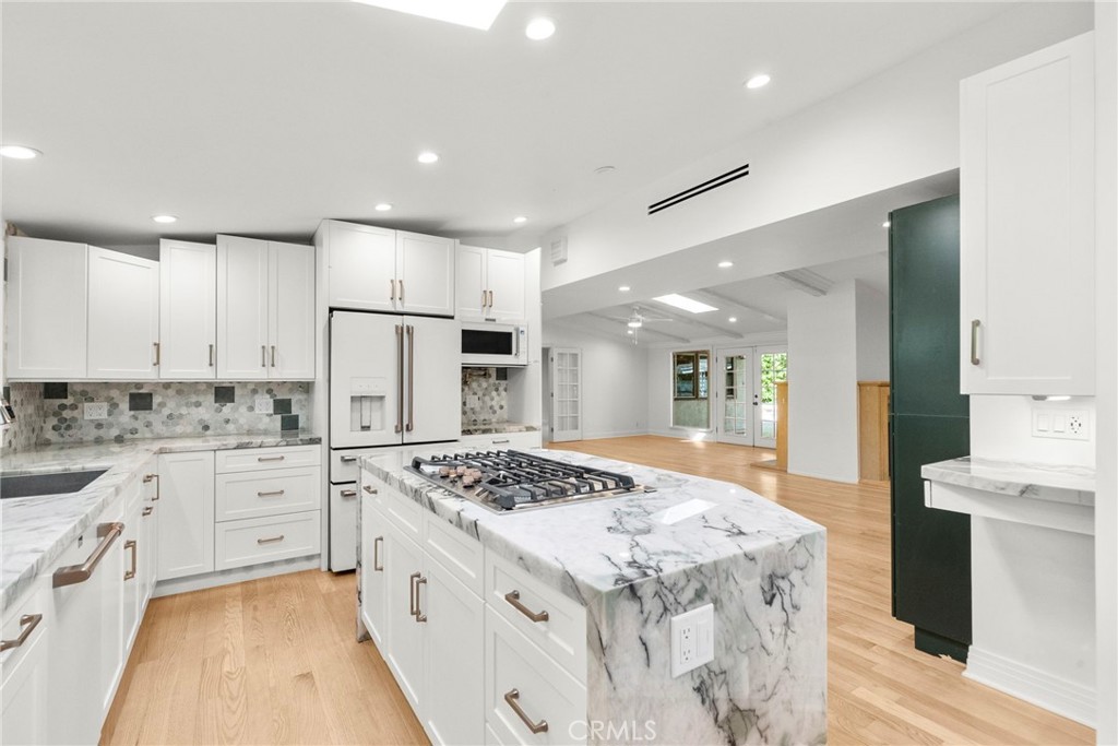 6022 Elba Place Woodland Hills, CA 91367 - Photo 9 of 59