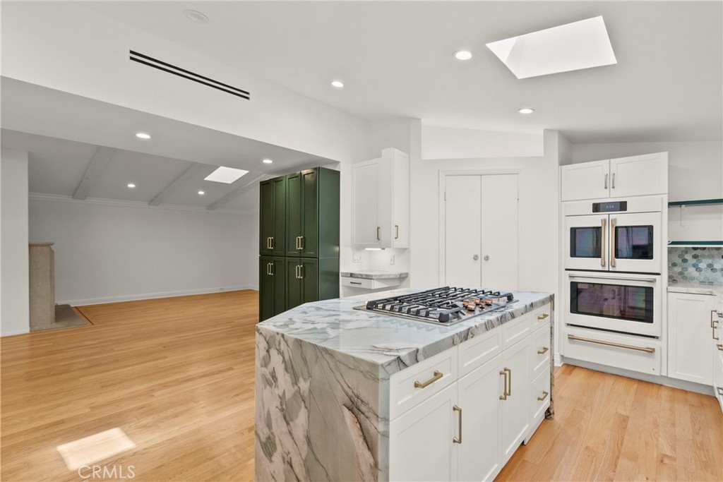 6022 Elba Place Woodland Hills, CA 91367 - Photo 10 of 59