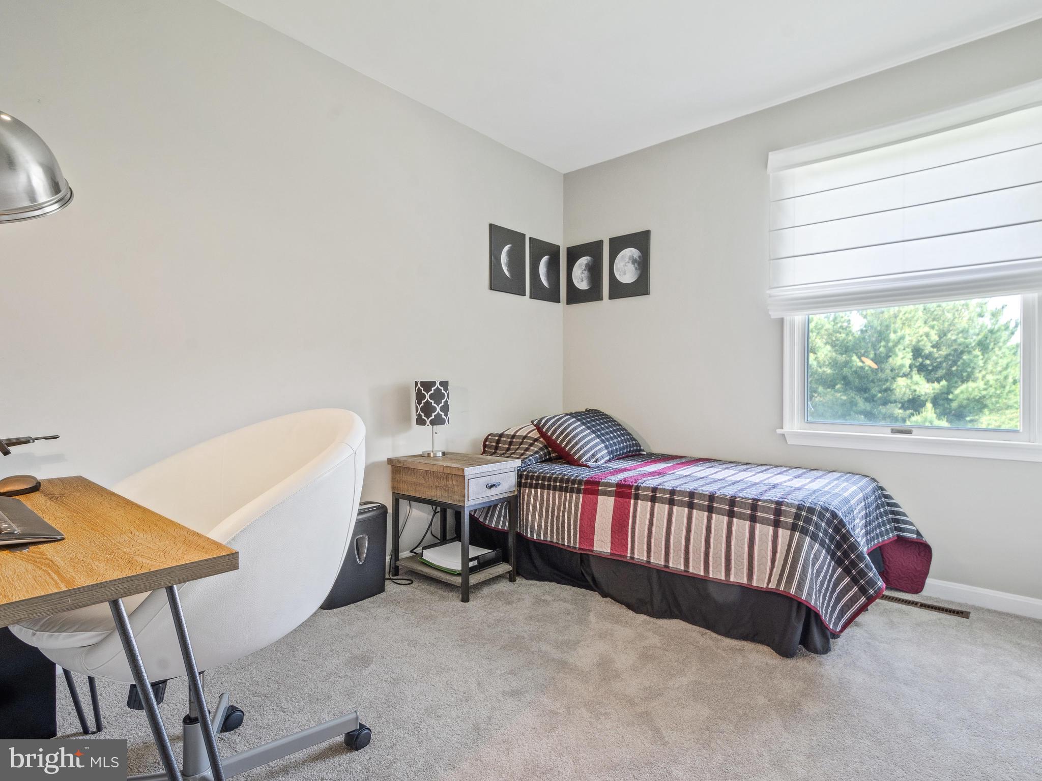 6627 Wind Ridge Road Mount Airy, MD 21771 - Photo 23 of 33 Bedroom 4