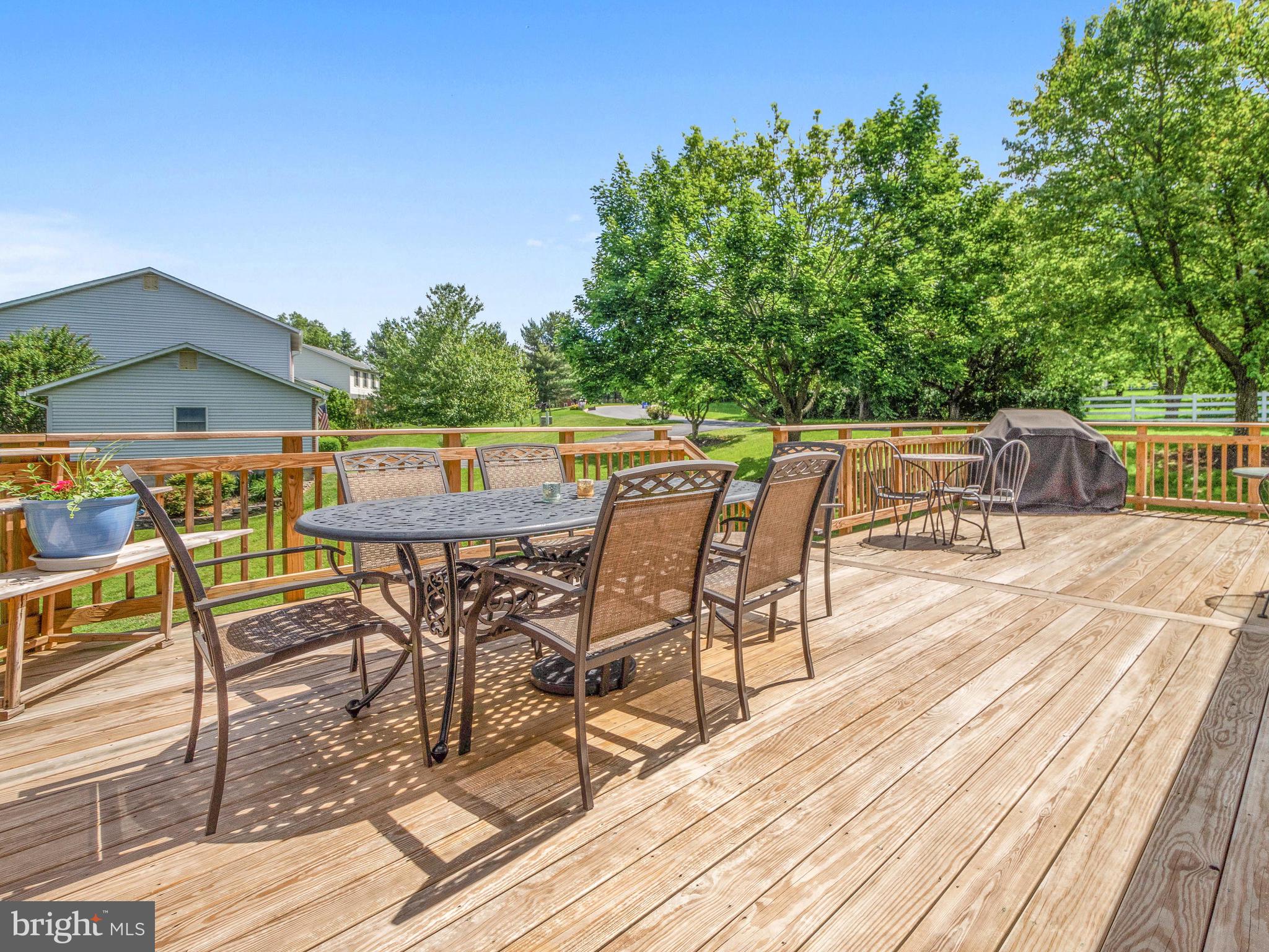 6627 Wind Ridge Road Mount Airy, MD 21771 - Photo 29 of 33 Lot of space to entertain on the Expansive Deck!