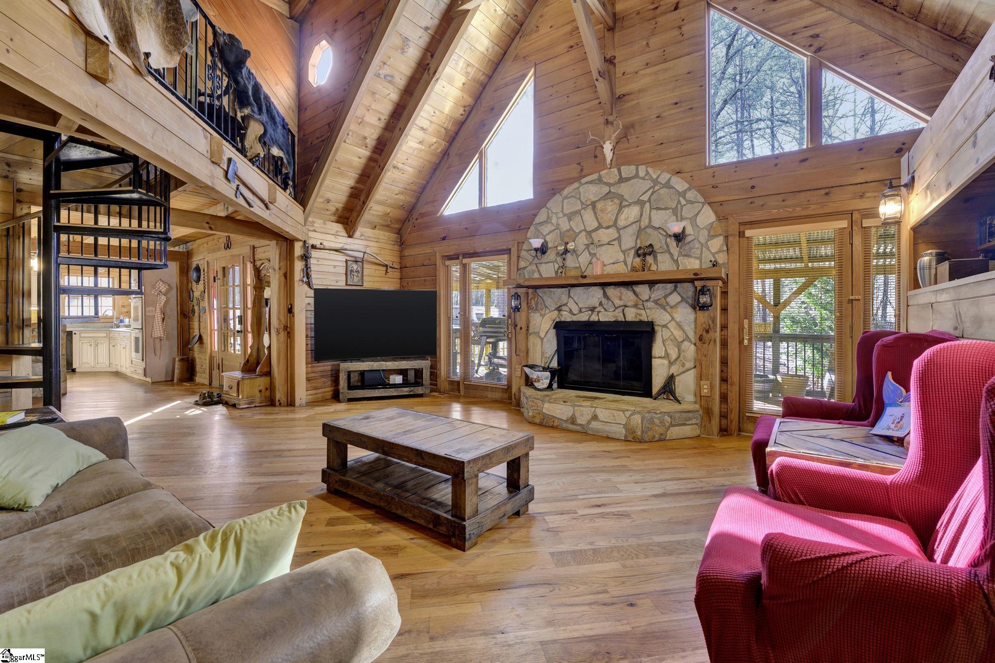 150 Pleasant Retreat Road Travelers Rest, SC 29690 - Photo 3 of 36