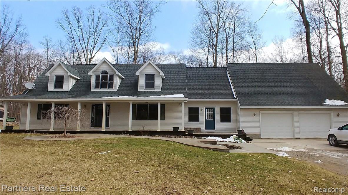 5371 Dutton Road Gregory, MI 48137 - Photo 2 of 72 Front elevation of home displays it's awesome front porch, & includes two options for entering the home.