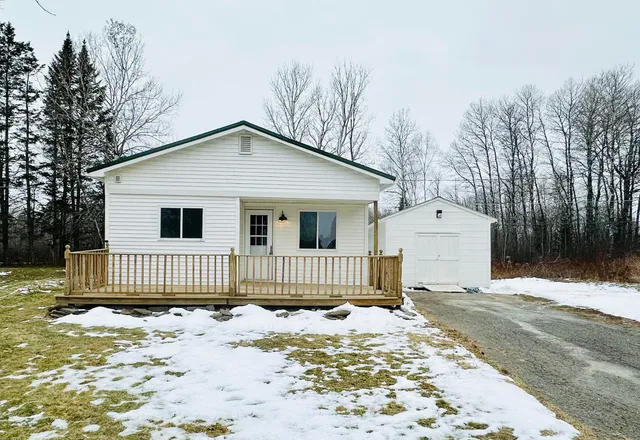 $135,000 | 14 Crestmont Circle, Presque Isle, ME 04769