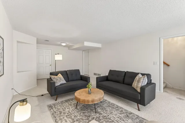 $440,000 | 17475 90th Avenue North, Maple Grove, MN 55311