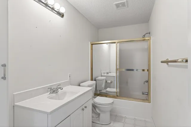 $440,000 | 17475 90th Avenue North, Maple Grove, MN 55311