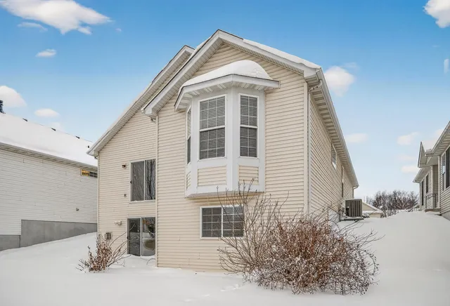 $440,000 | 17475 90th Avenue North, Maple Grove, MN 55311