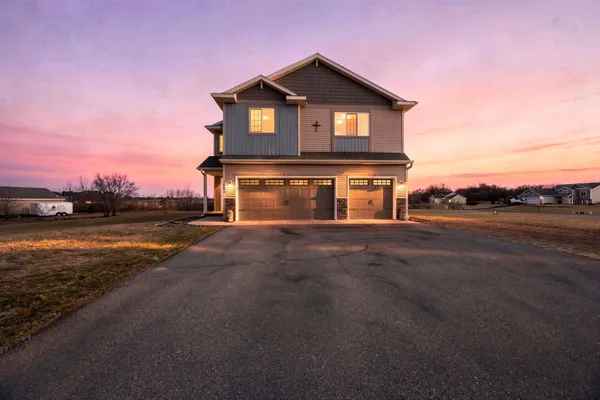 $425,000 | 13883 306th Ct N West, Princeton, MN 55371