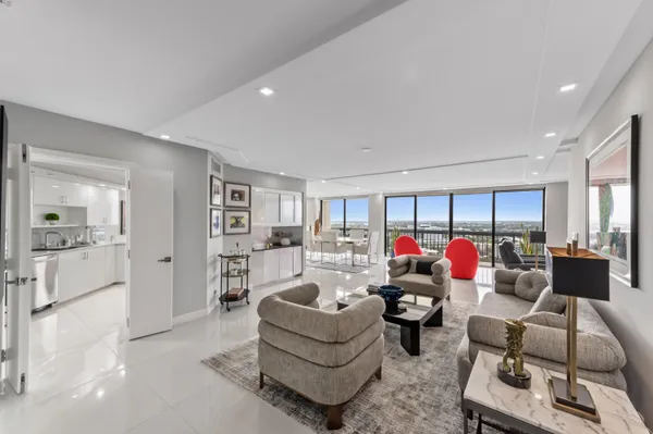 $7,500 | 1900 Consulate Place, Unit 2104, West Palm Beach, FL 33401