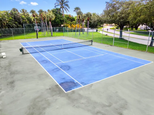 $7,500 | 1900 Consulate Place, Unit 2104, West Palm Beach, FL 33401