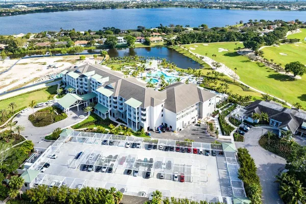 $7,500 | 1900 Consulate Place, Unit 2104, West Palm Beach, FL 33401
